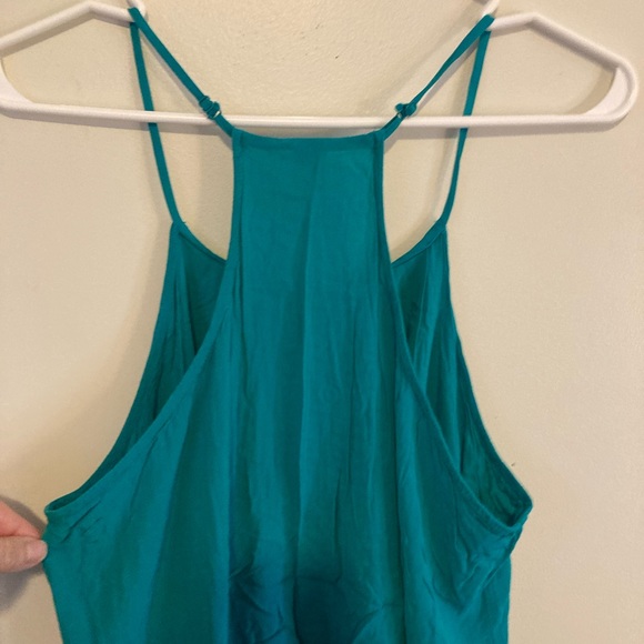 Women’s Old Navy tank top - Picture 3 of 3